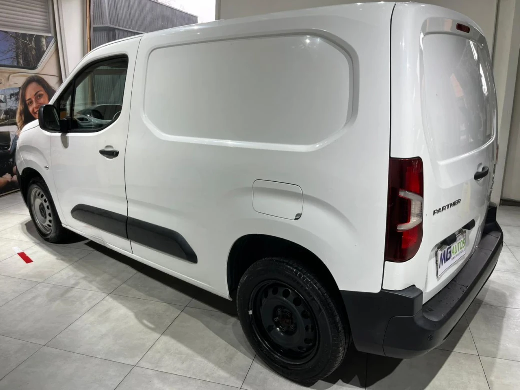 imagen 0 de vehiculo con id 2200